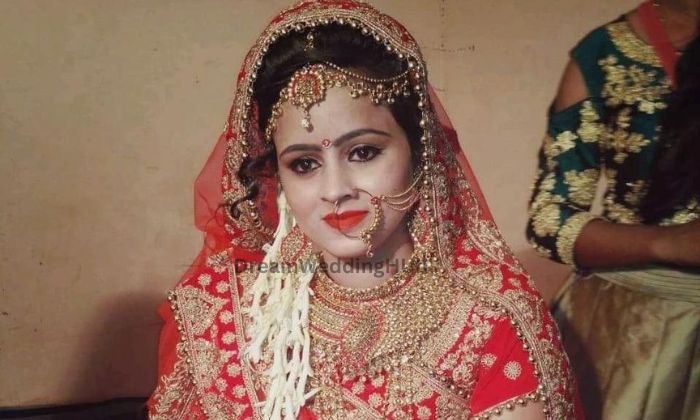 Iconic Beauty Makeup Artist